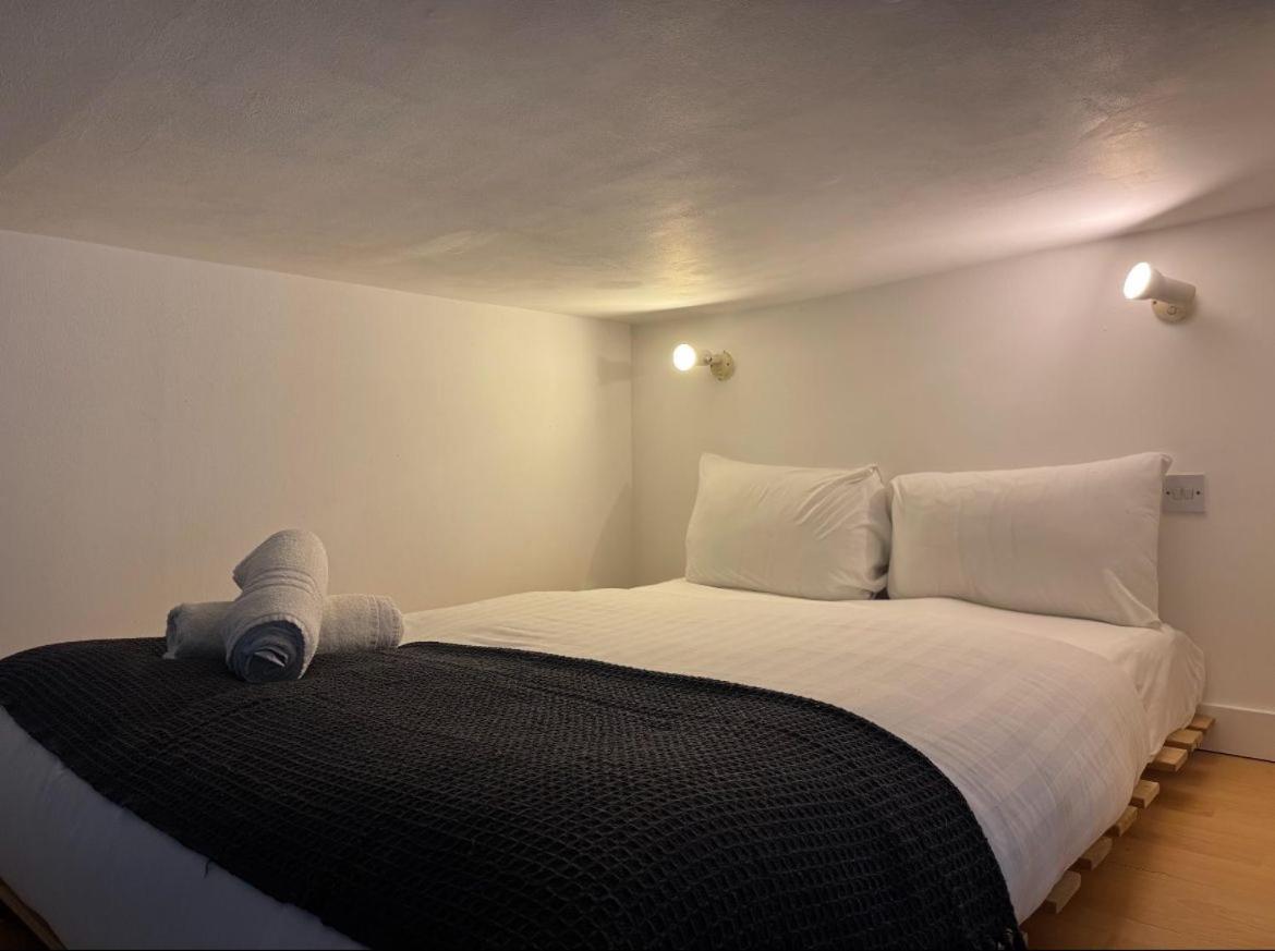 Compact Flat Close To Hyde Park * London